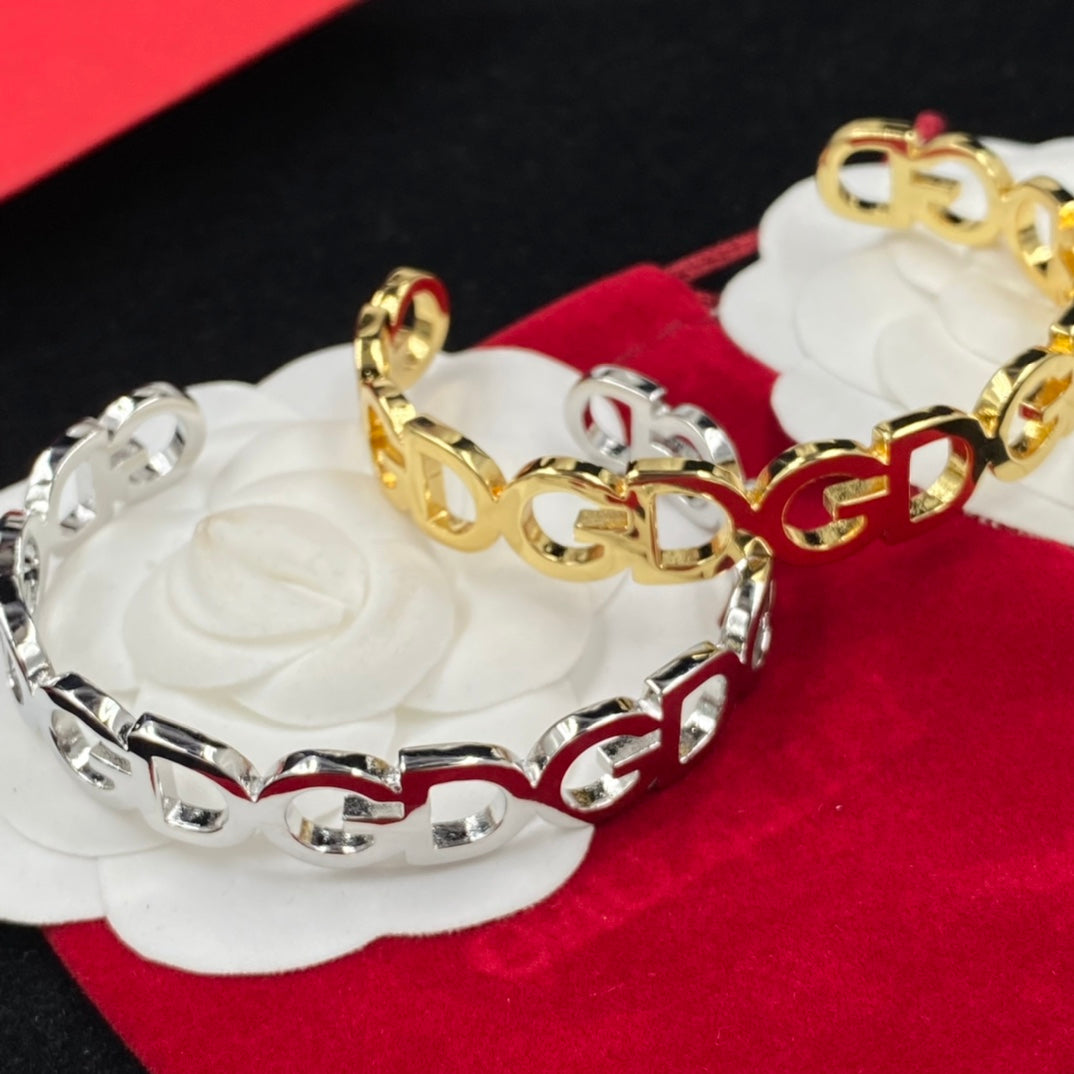 1XA587KDE Stylish Bracelets