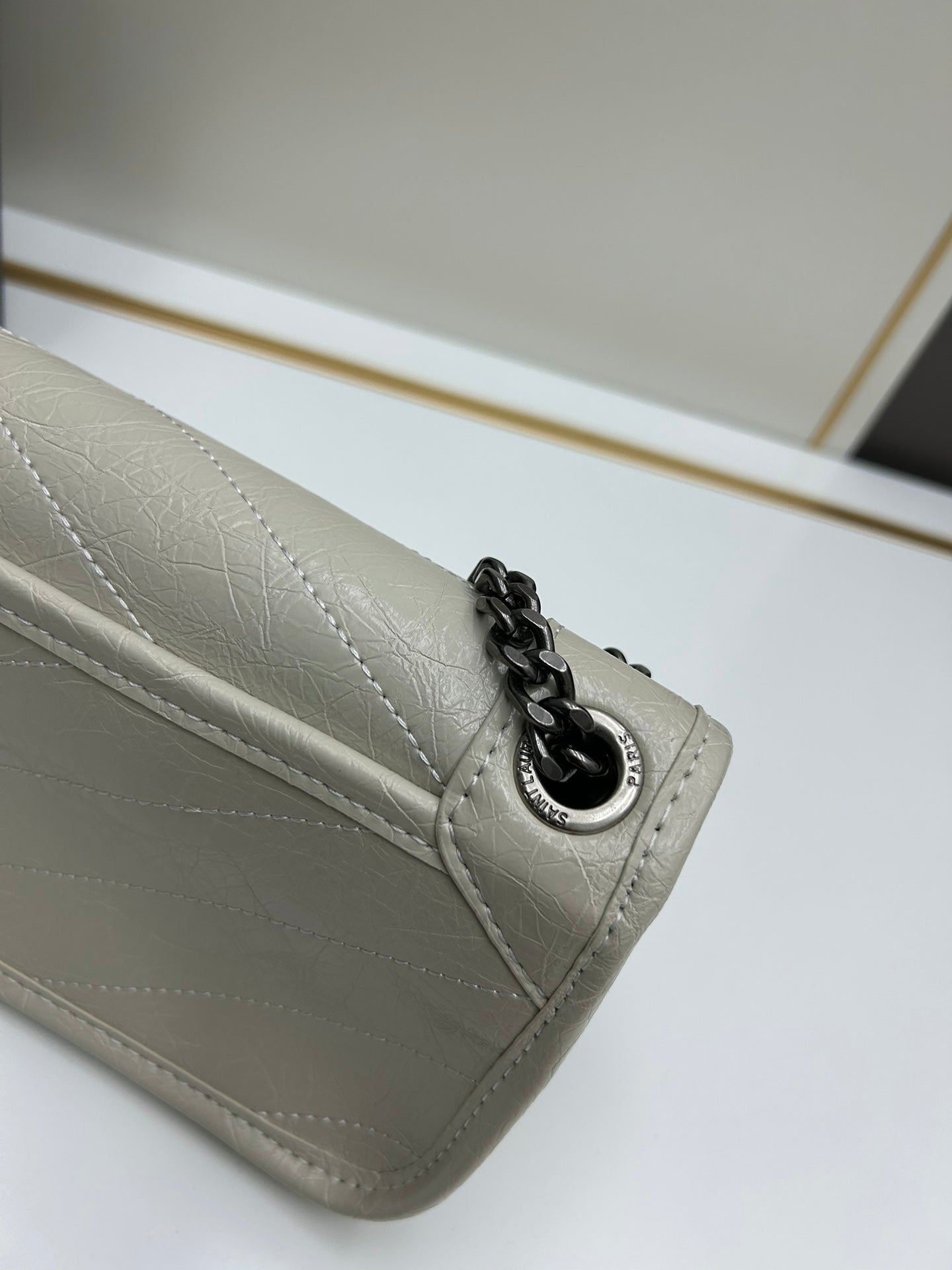 1XB460BDE Stylish leather bag