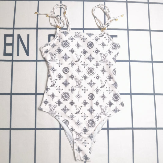 145ZE348YDE Stylish Bikini swimsuit