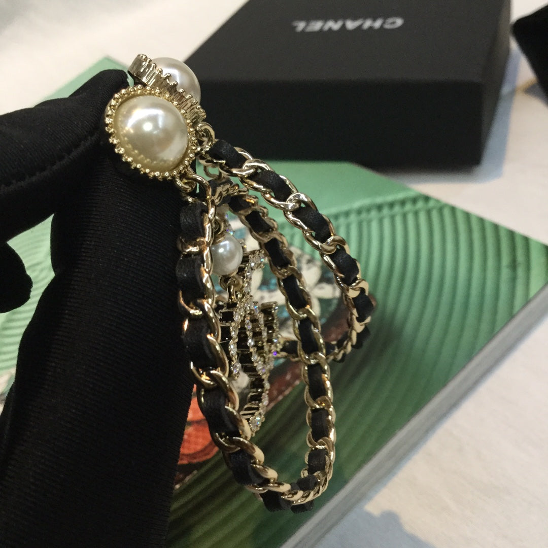 1NC156EDE Stylish Earrings