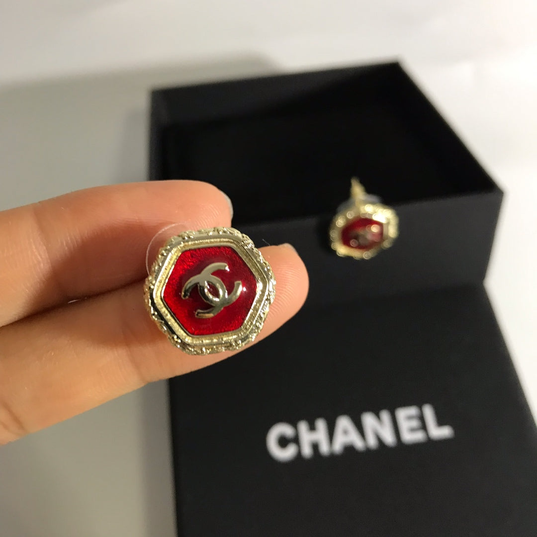 14C96EDE Stylish Earrings