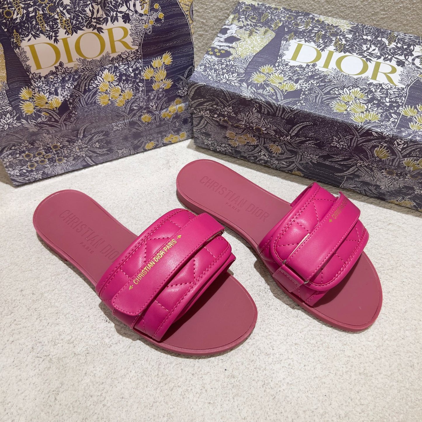 14D79ZDE Stylish Slippers