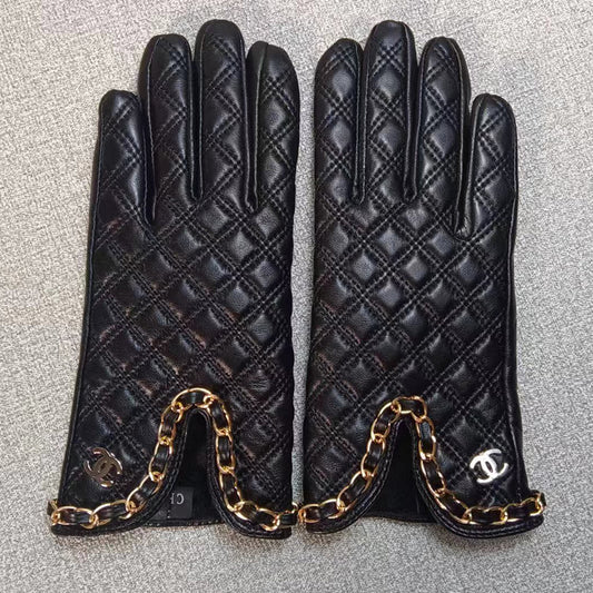 24C92SDE Stylish gloves