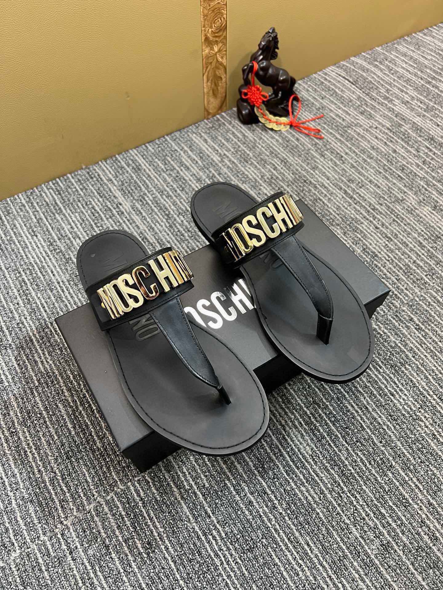 54A118ZDE Stylish slippers