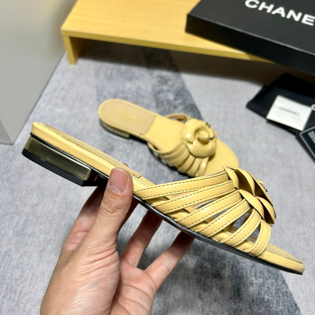 14C186ZDE Stylish Slippers