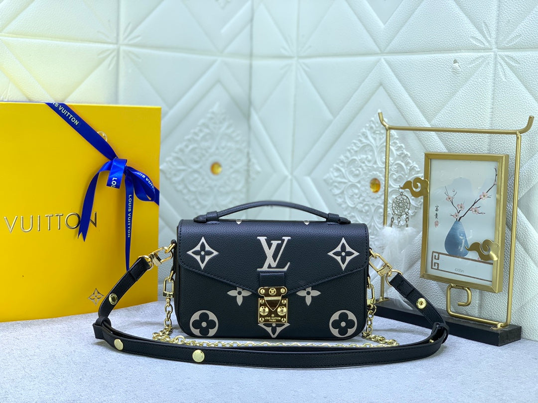 2XE43BDE Stylish leather bag 