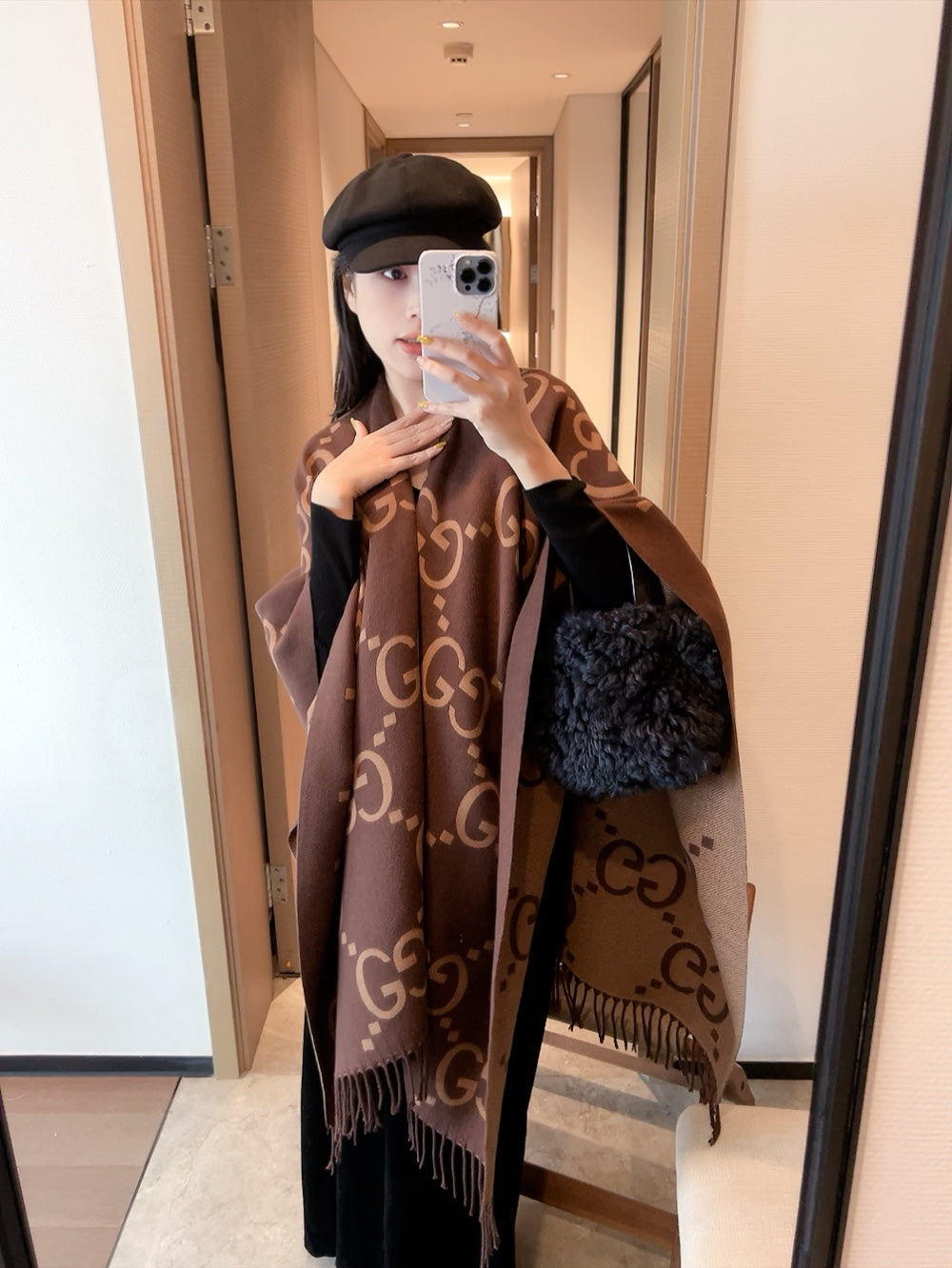 185ZB51WDE Stylish cape