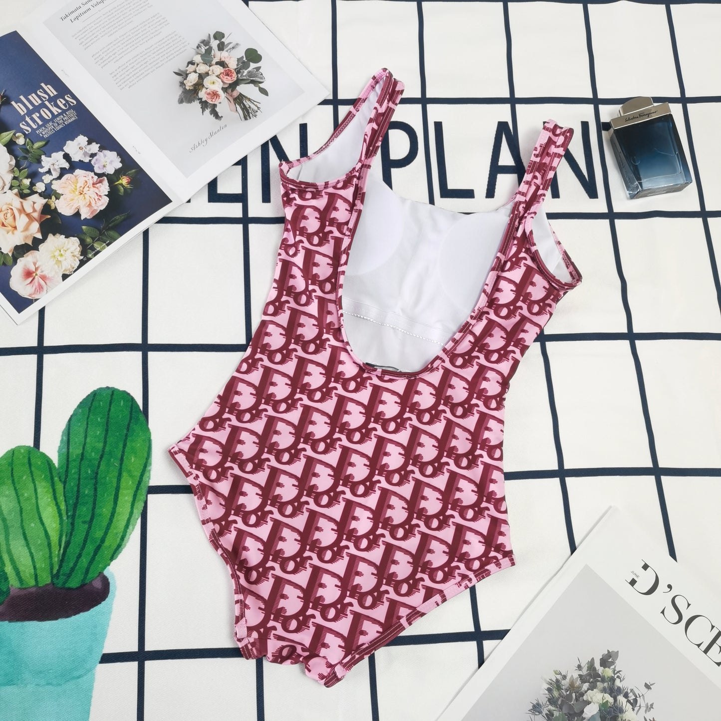 14D176YDE Stylish Bikini swimsuit
