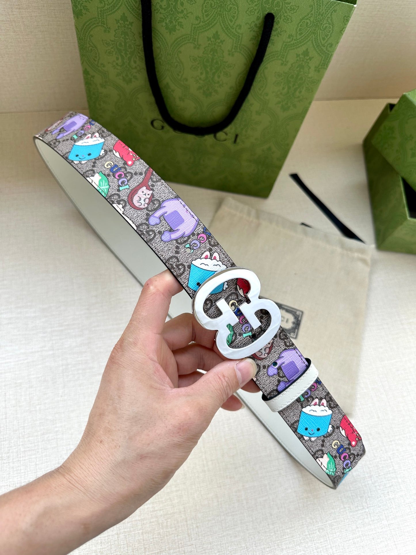 155RB208PDE Stylish  High quality belt With full package