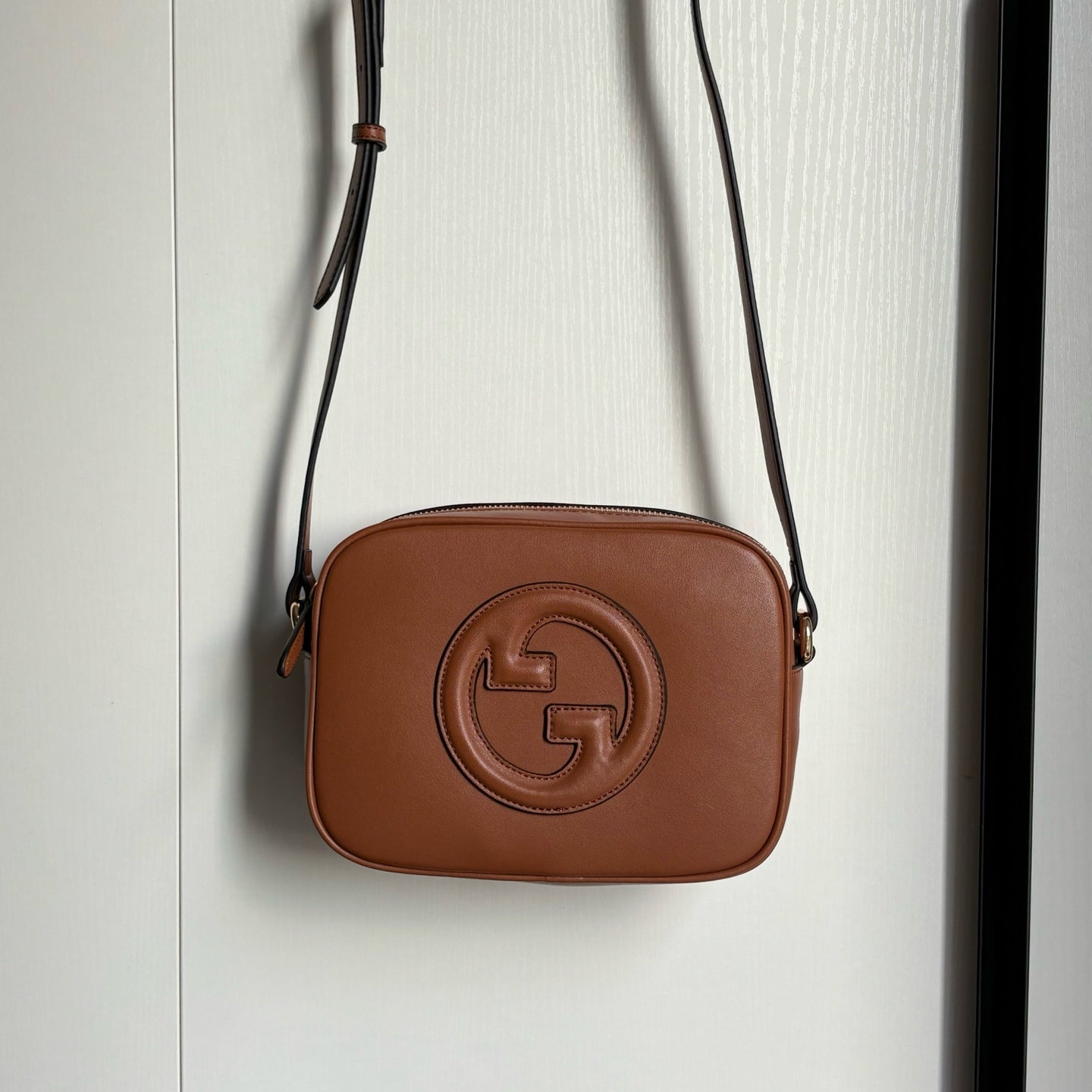 2WB18BDE Stylish leather bag