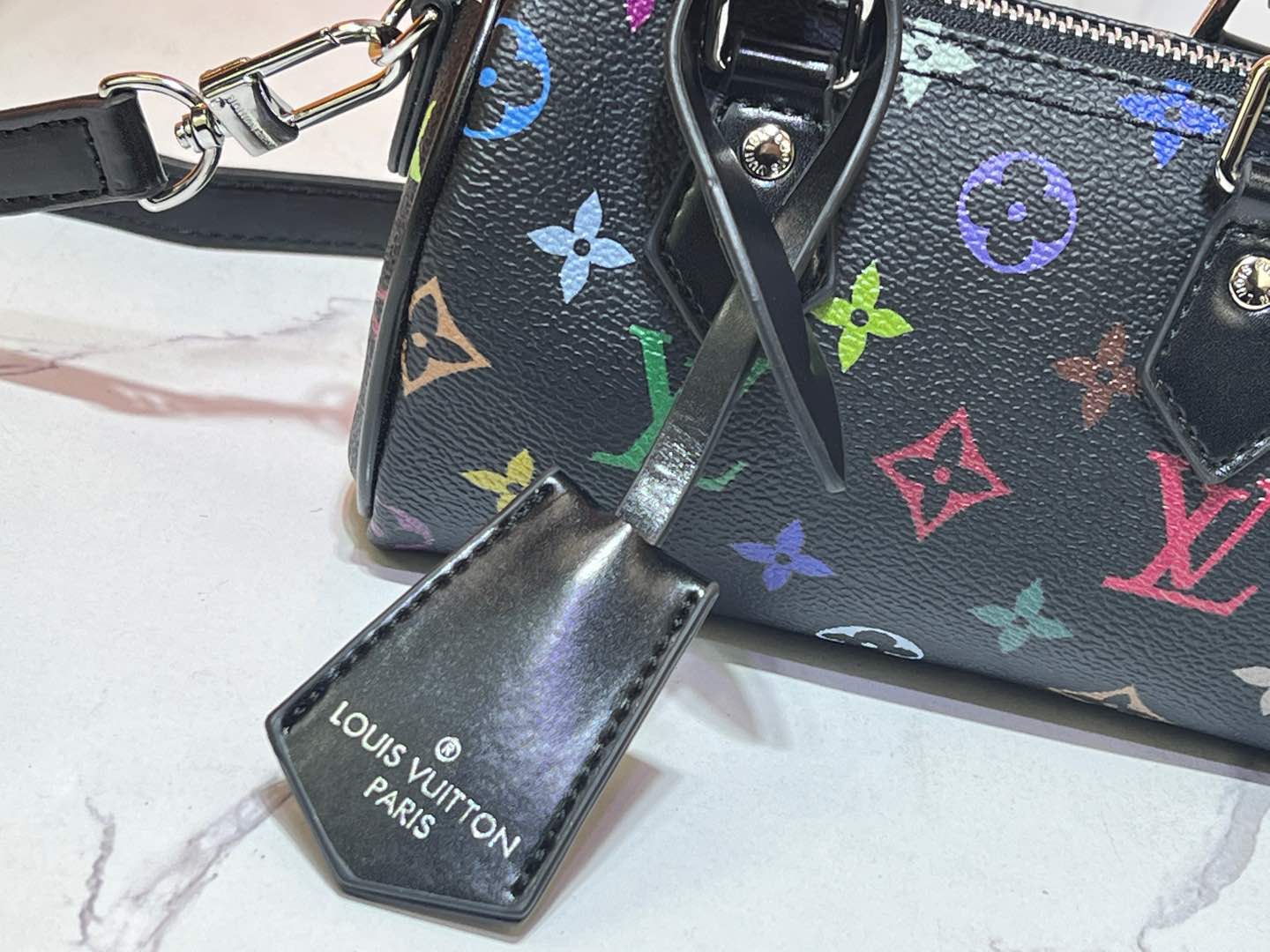 1WE99BDE Stylish leather bag