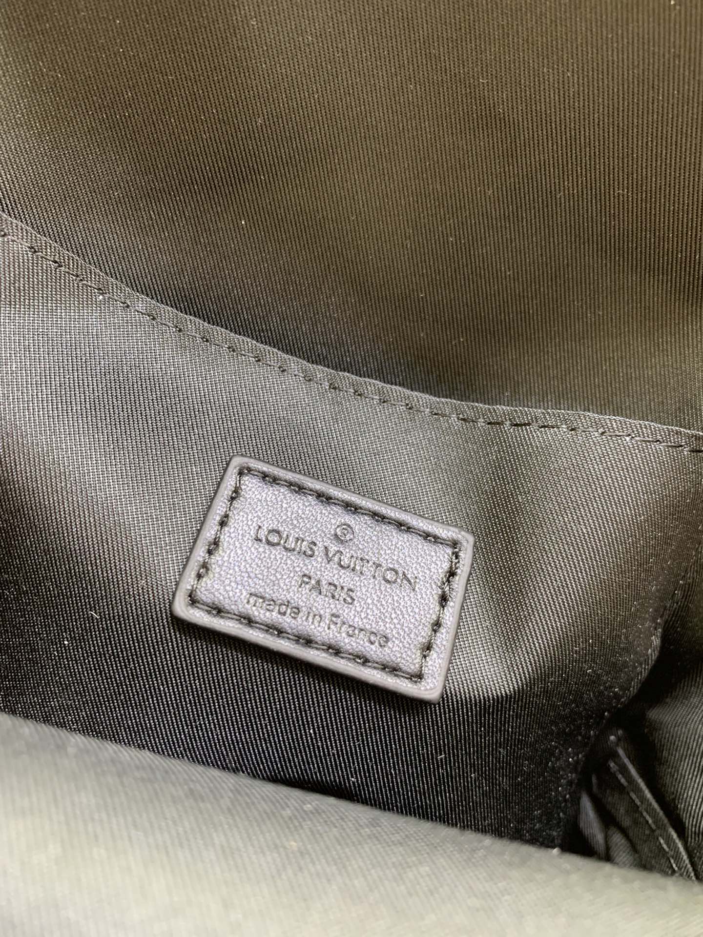2XE340BDE Stylish leather bag 