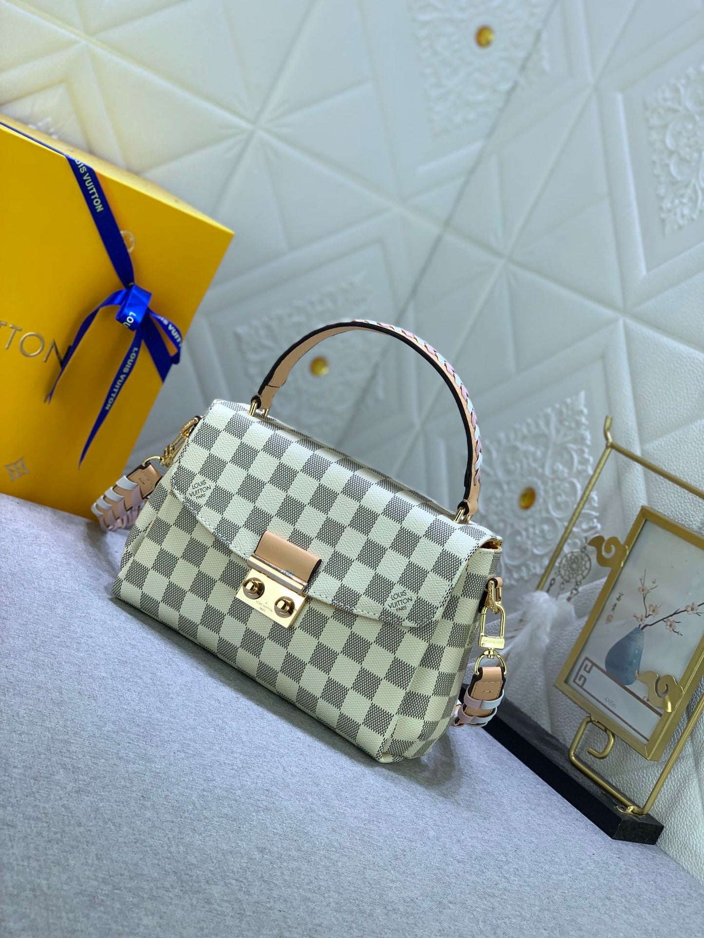 2XE124BDE Stylish leather bag 