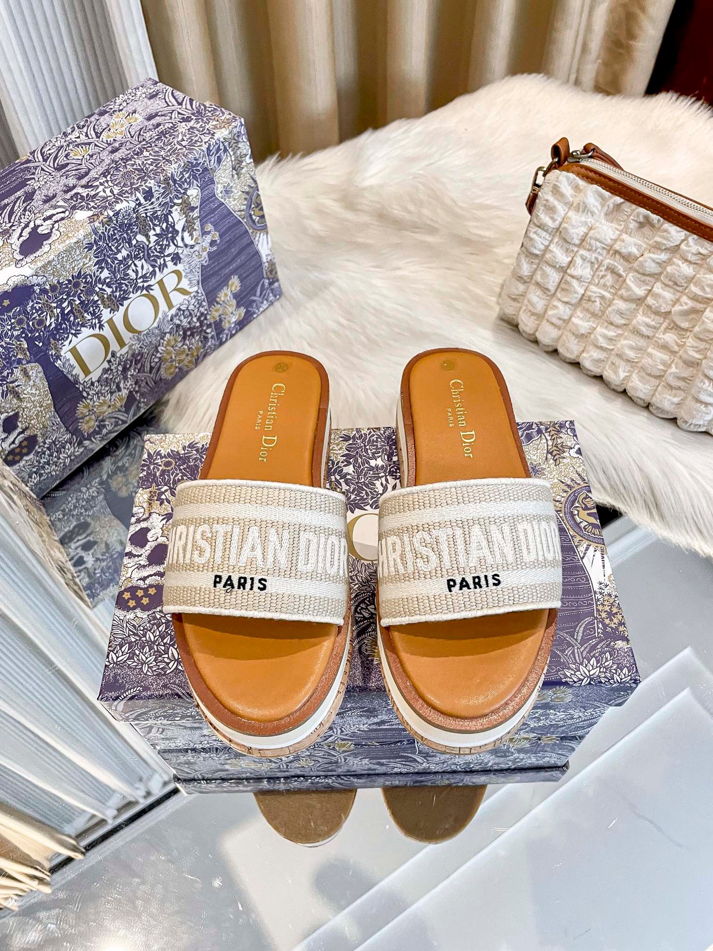 1LD22ZDE Stylish slippers