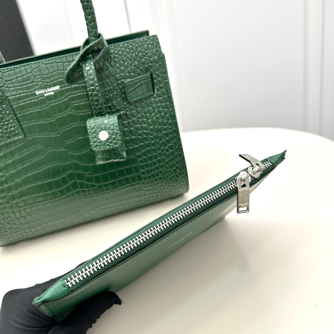 1XSL268BDE Stylish leather bag 