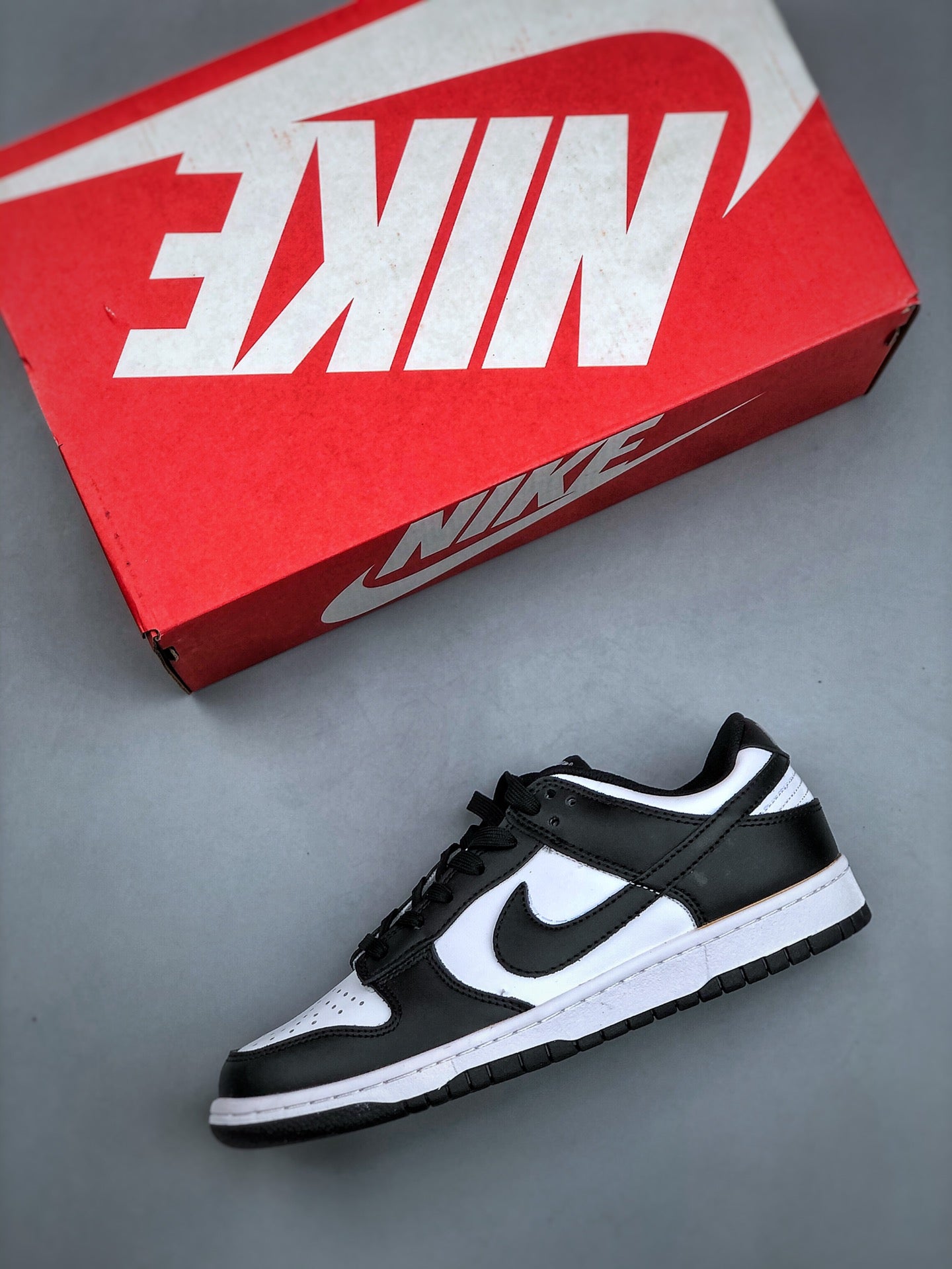4YN11ZDE Stylish Sneakers (No Box, August-October Big Sale)