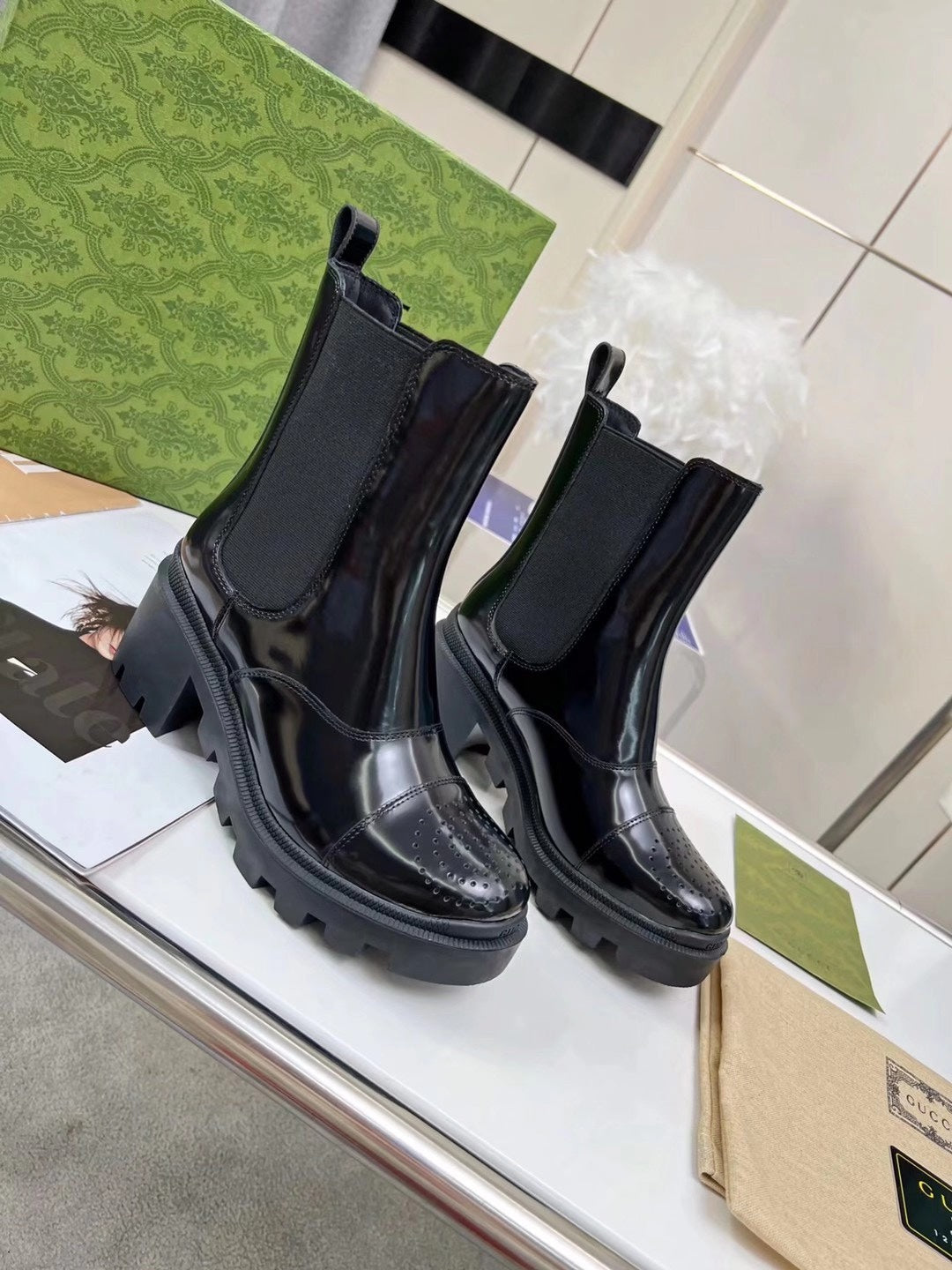 2XB198ZDE Stylish leather boot (top layer leather lining)
