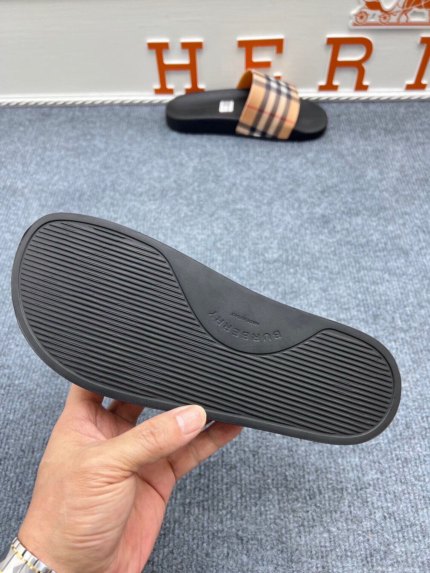 535ZR253ZDE Stylish Slippers