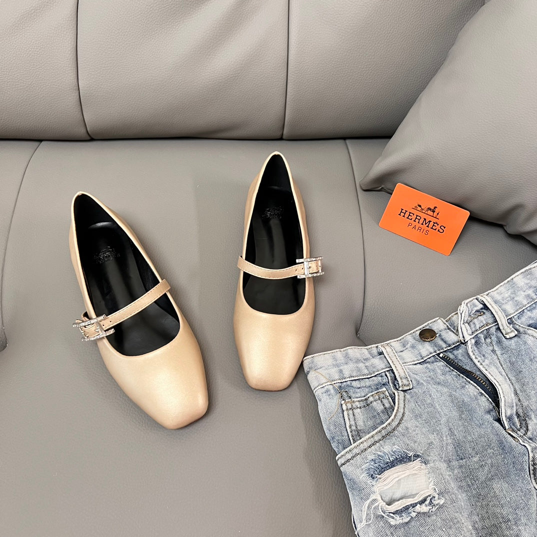 1JE1ZDE Stylish leather  boots