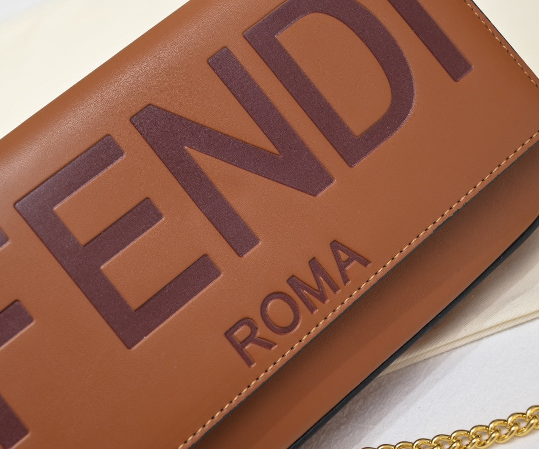 2XF301BDE Stylish leather bag 