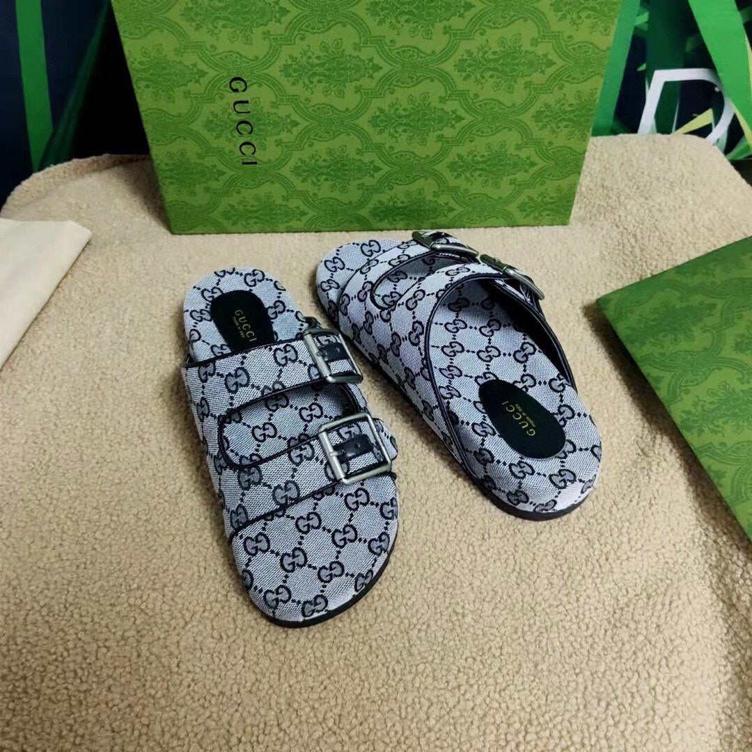 54B124ZDE Stylish slippers