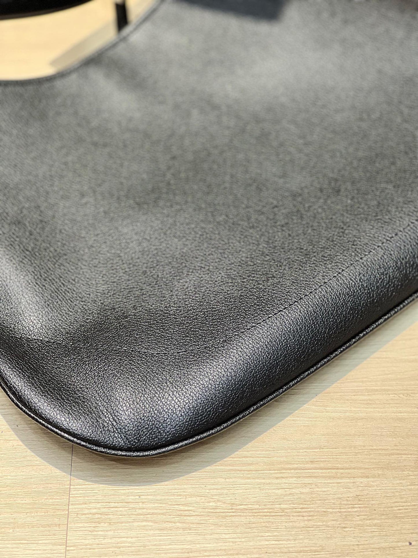 1XB67BDE Stylish leather bag