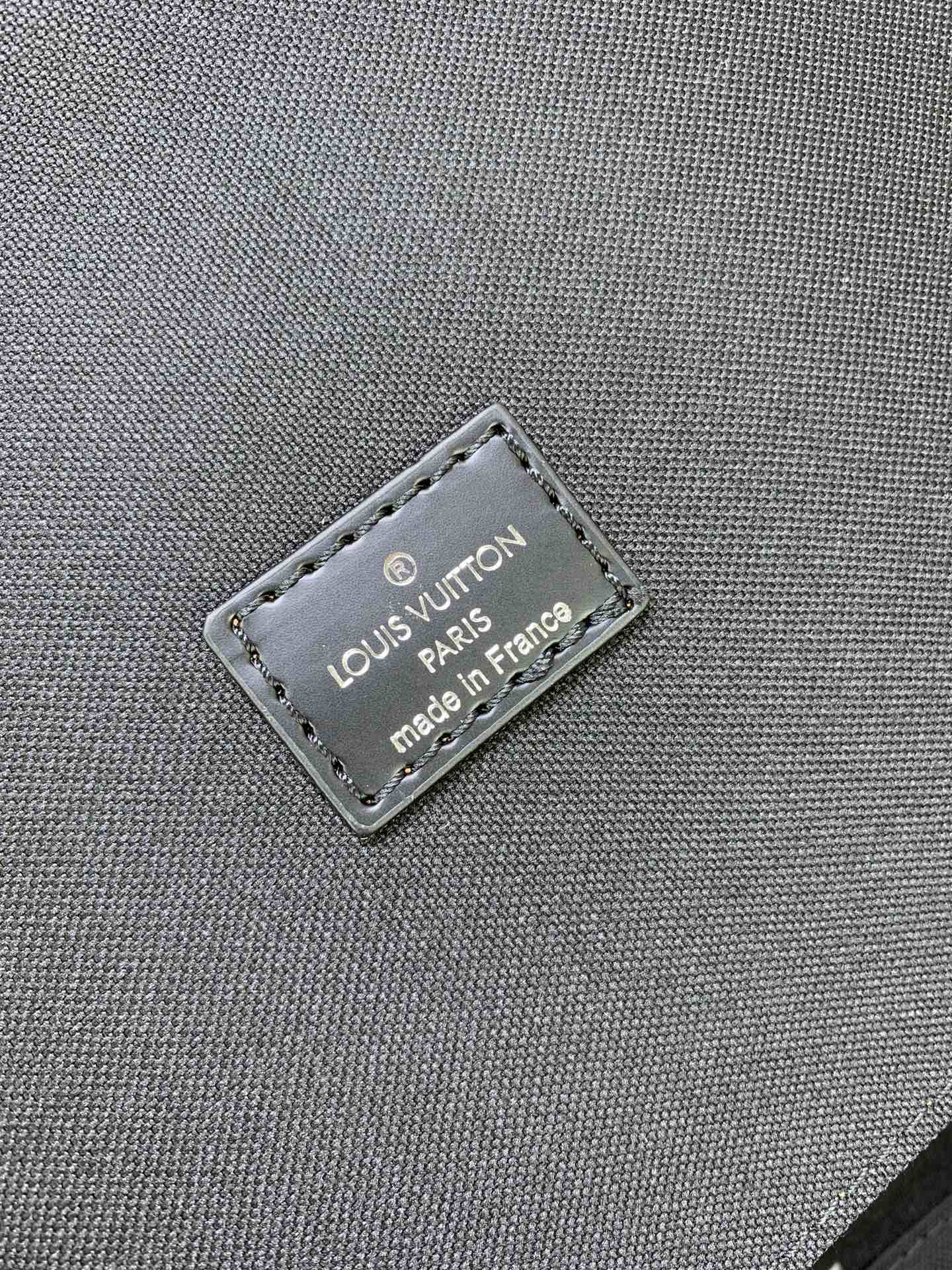 1XE272BDE Stylish leather bag 