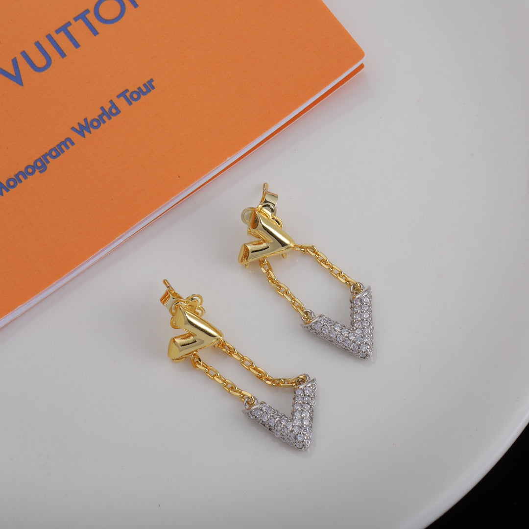 1XE601EDE Stylish Earrings