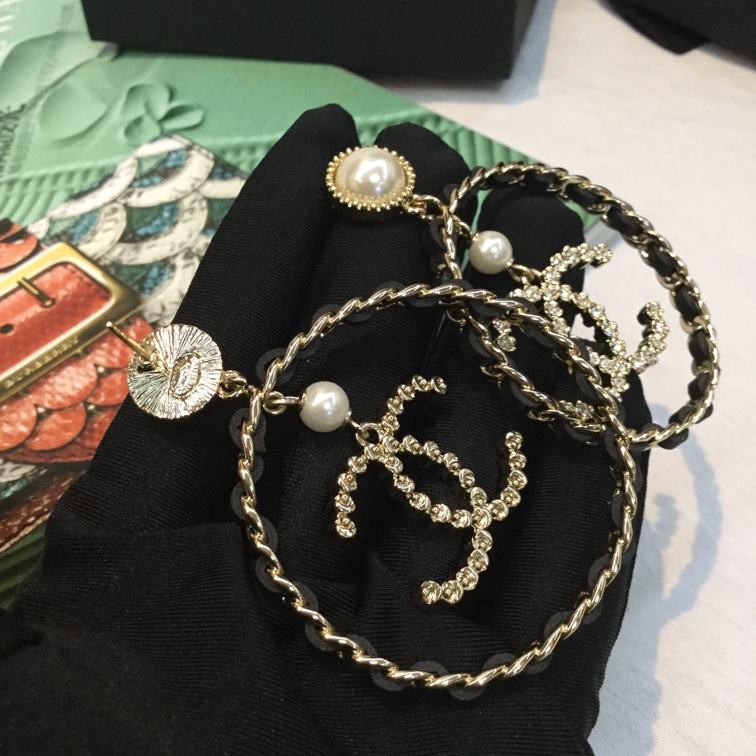 1NC156EDE Stylish Earrings