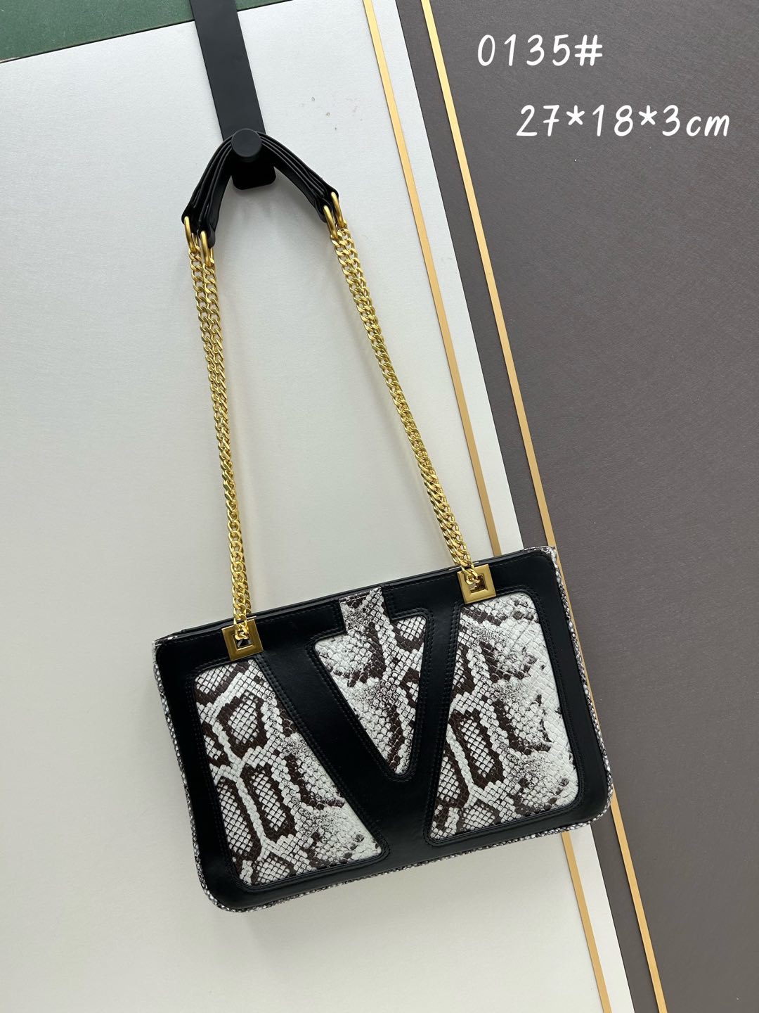 2WVL47BDE Stylish leather bag