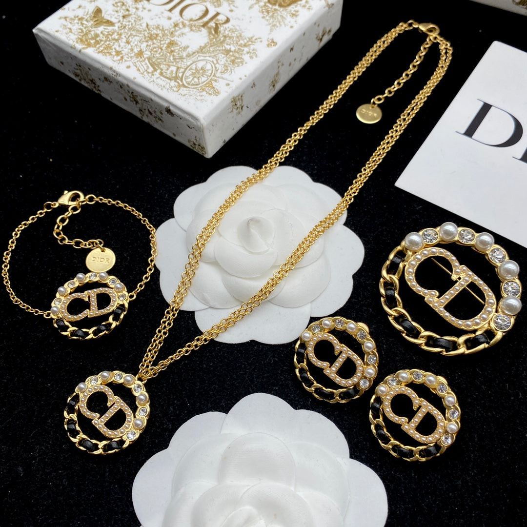 1XA583XDE Stylish  Earrings Brooch  Bracelets Necklaces