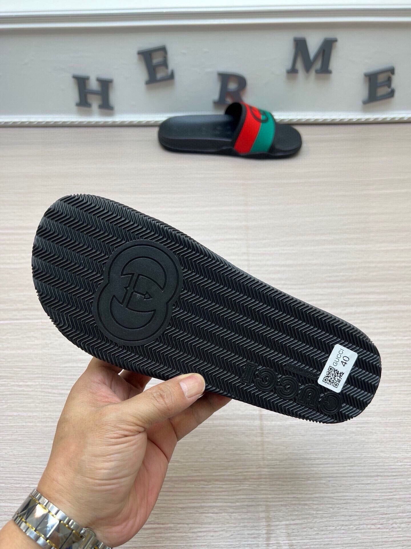 54B113ZDE Stylish slippers