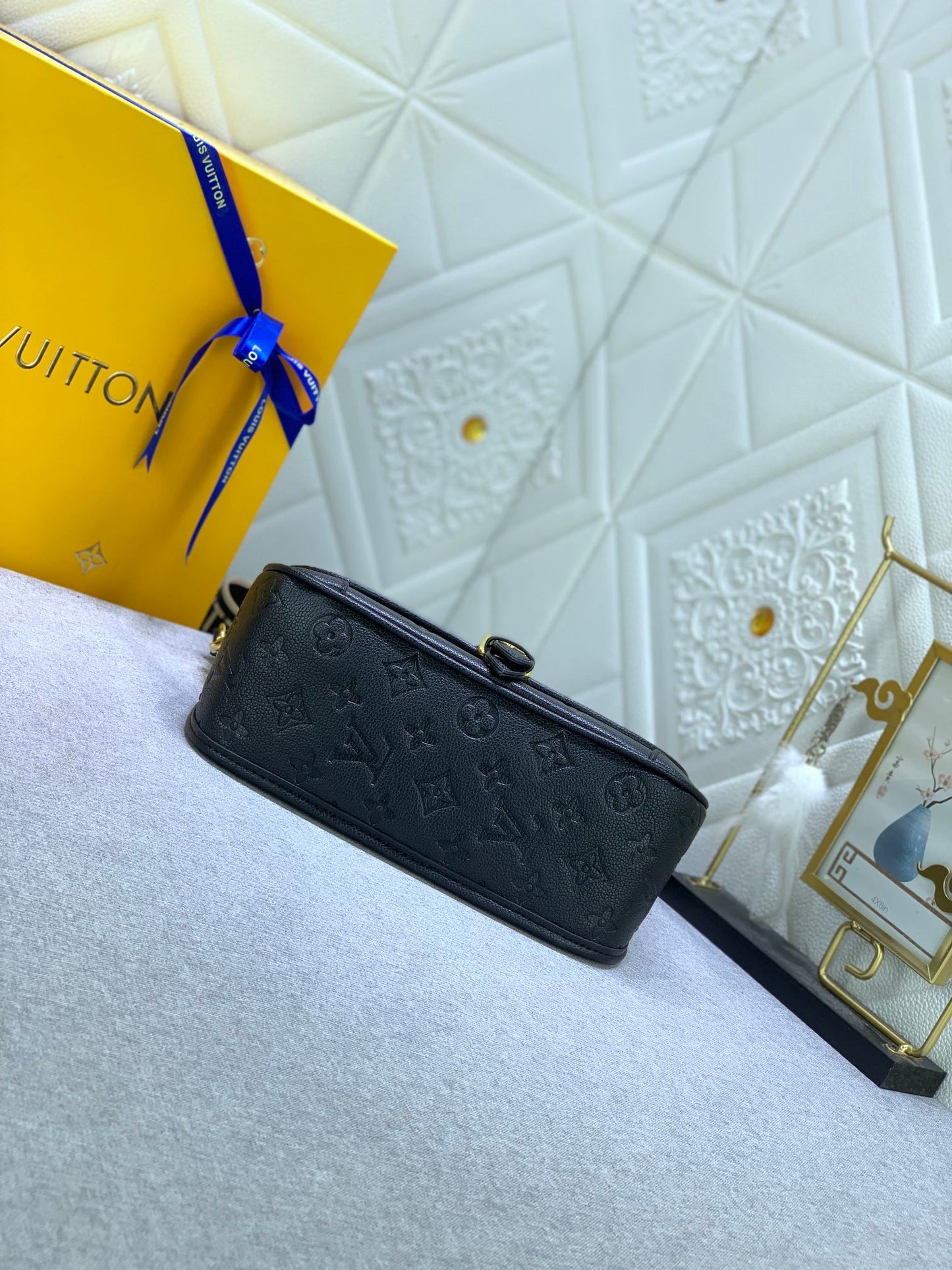 2XE141BDE Stylish leather bag 