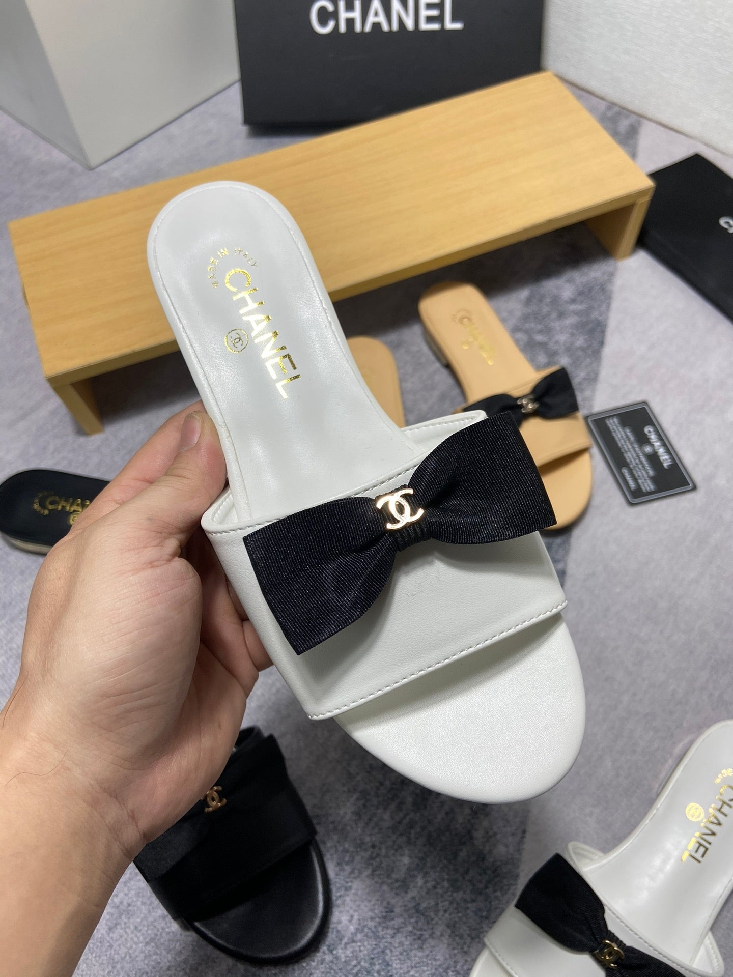 14C187ZDE Stylish Slippers