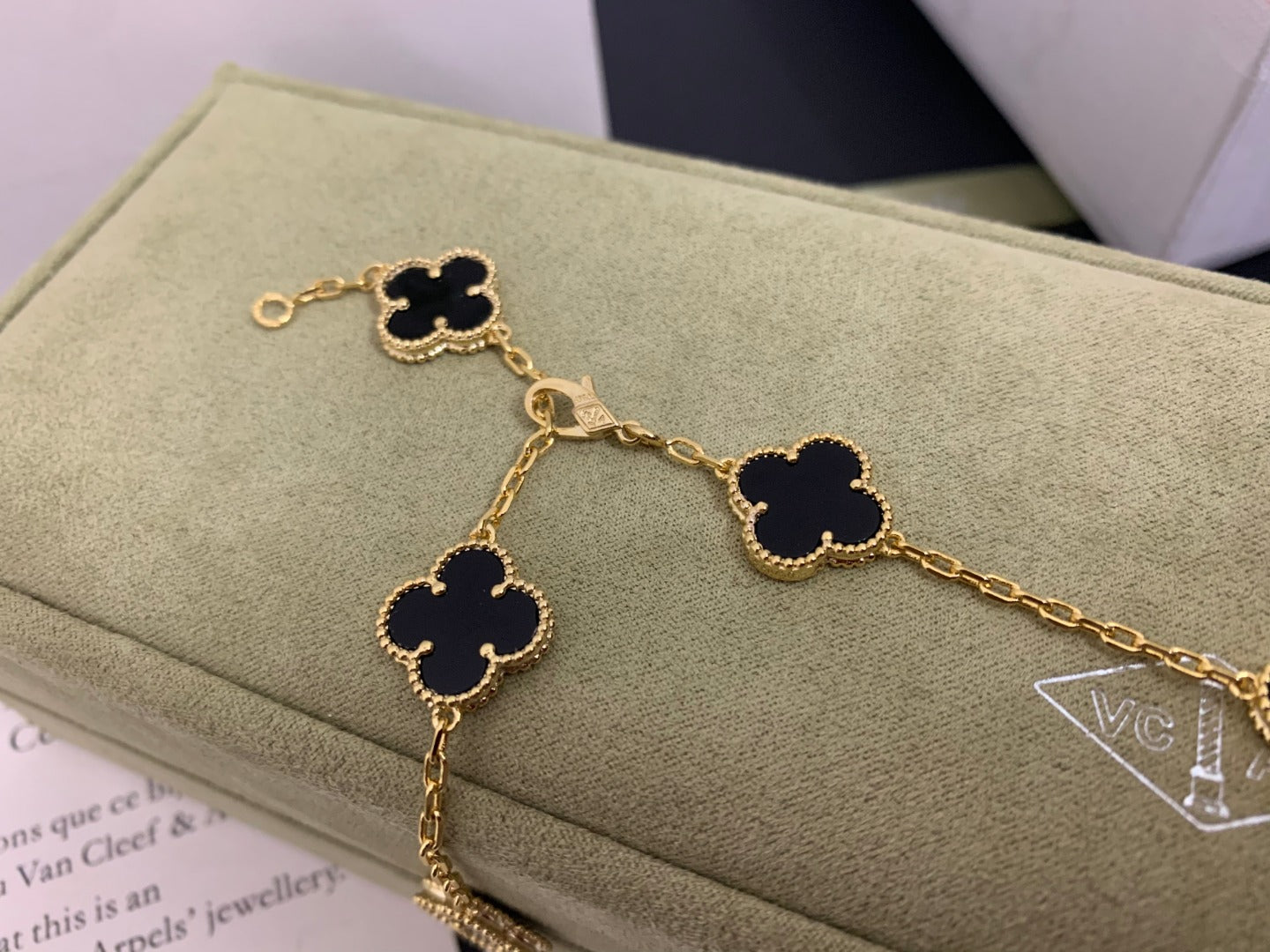 5XVA181XDE Stylish 10 flowers necklaces