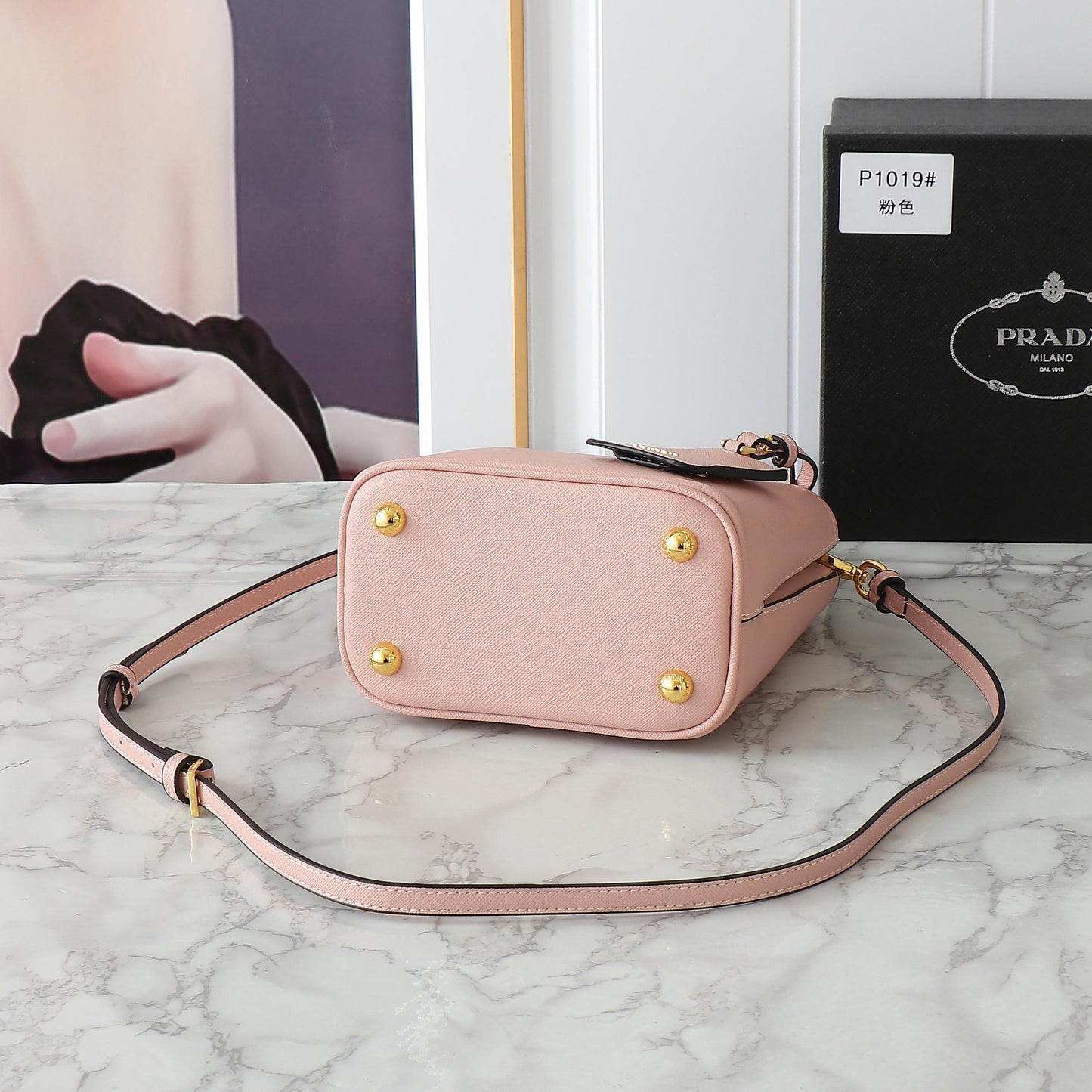 1WP102BDE Stylish leather bag