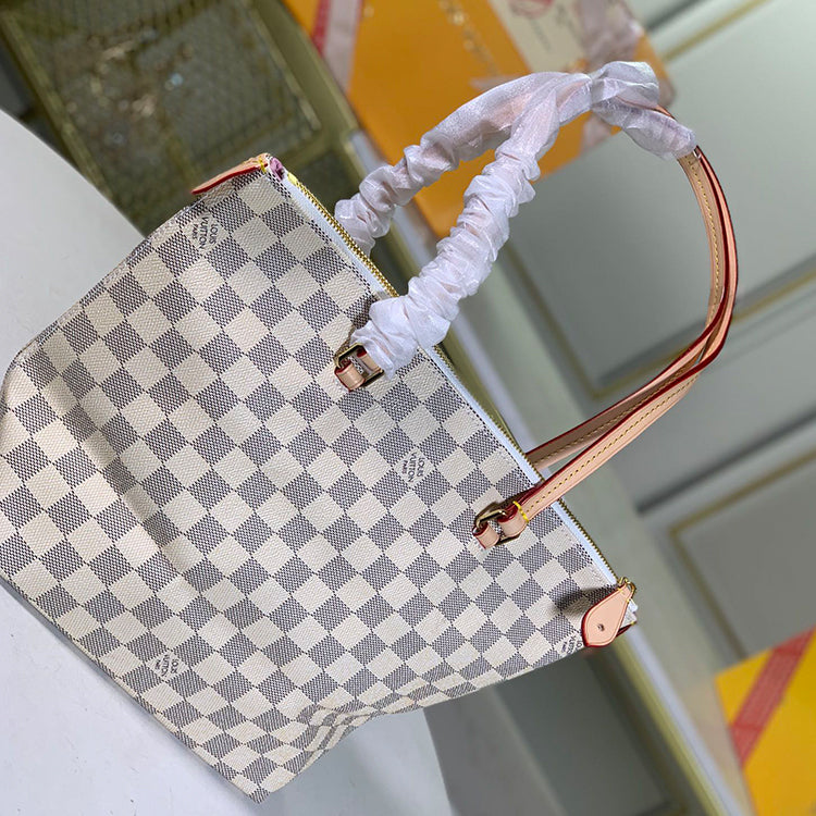 1E001BDE Stylish leather bag 