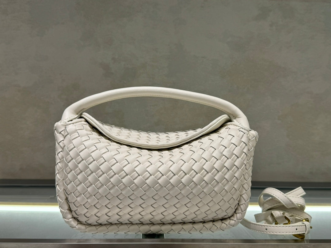 1XA83BDE Stylish leather bag