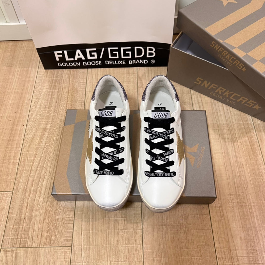 14GE111ZDE Stylish shoes