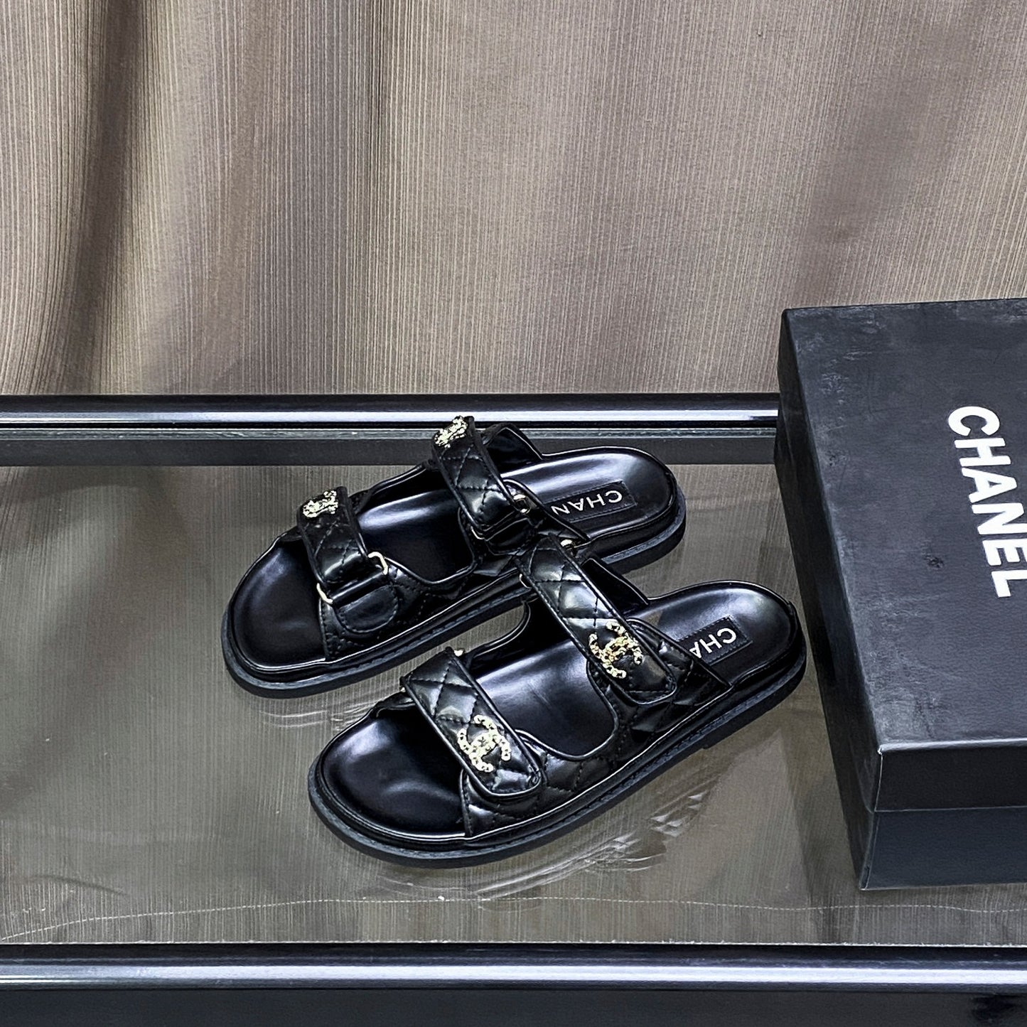 14C75ZDE Stylish Slippers