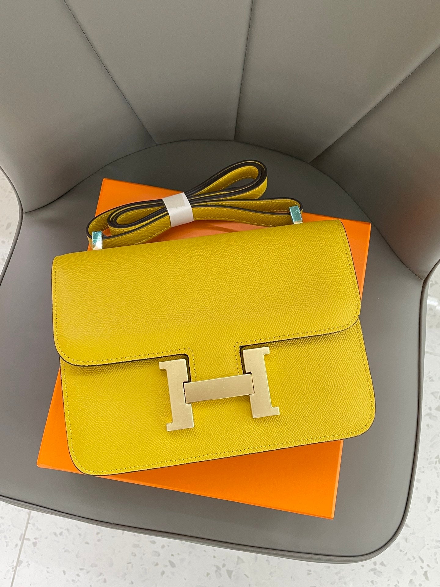 155NH65BDE Stylish leather bag