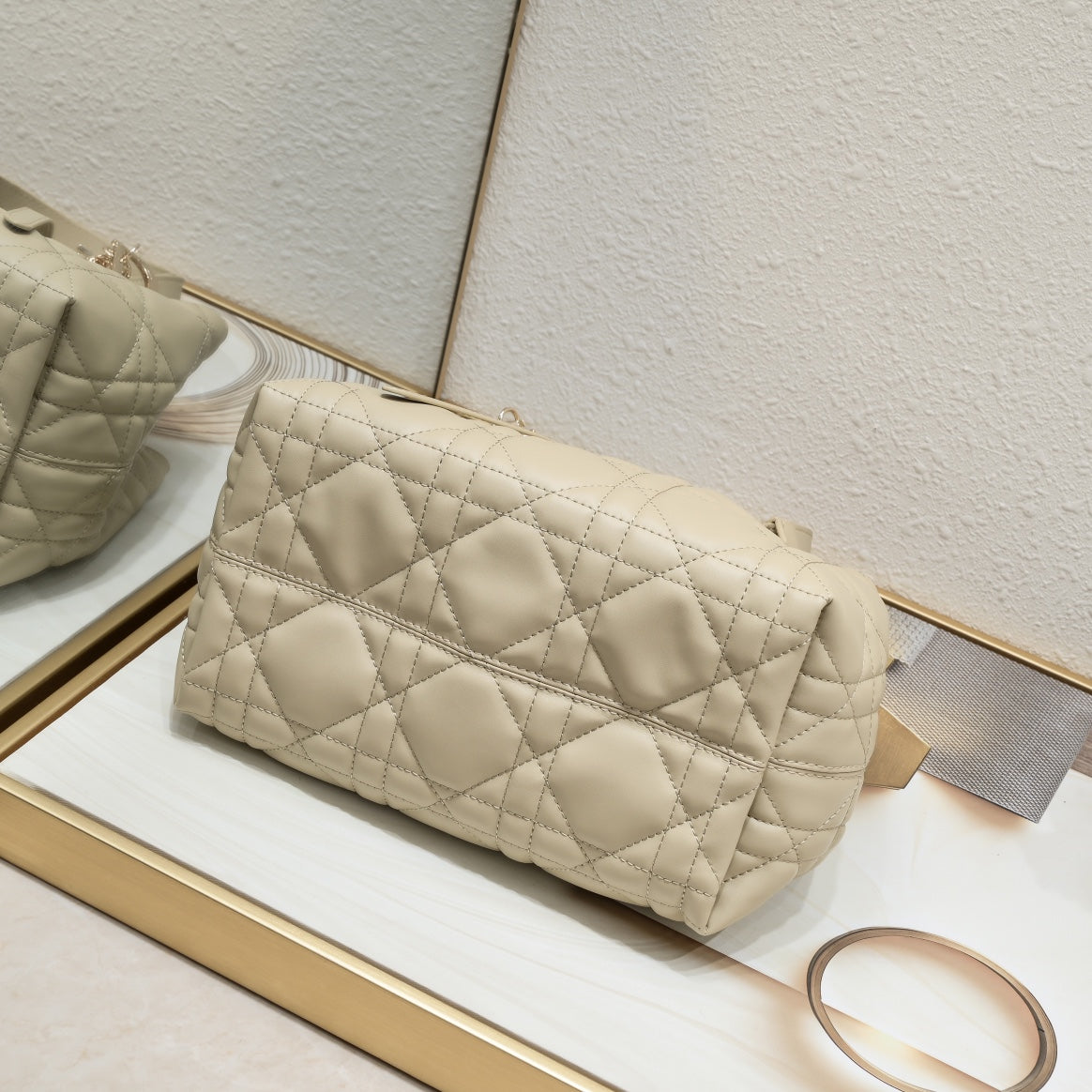 2XD359BDE Stylish leather bag 
