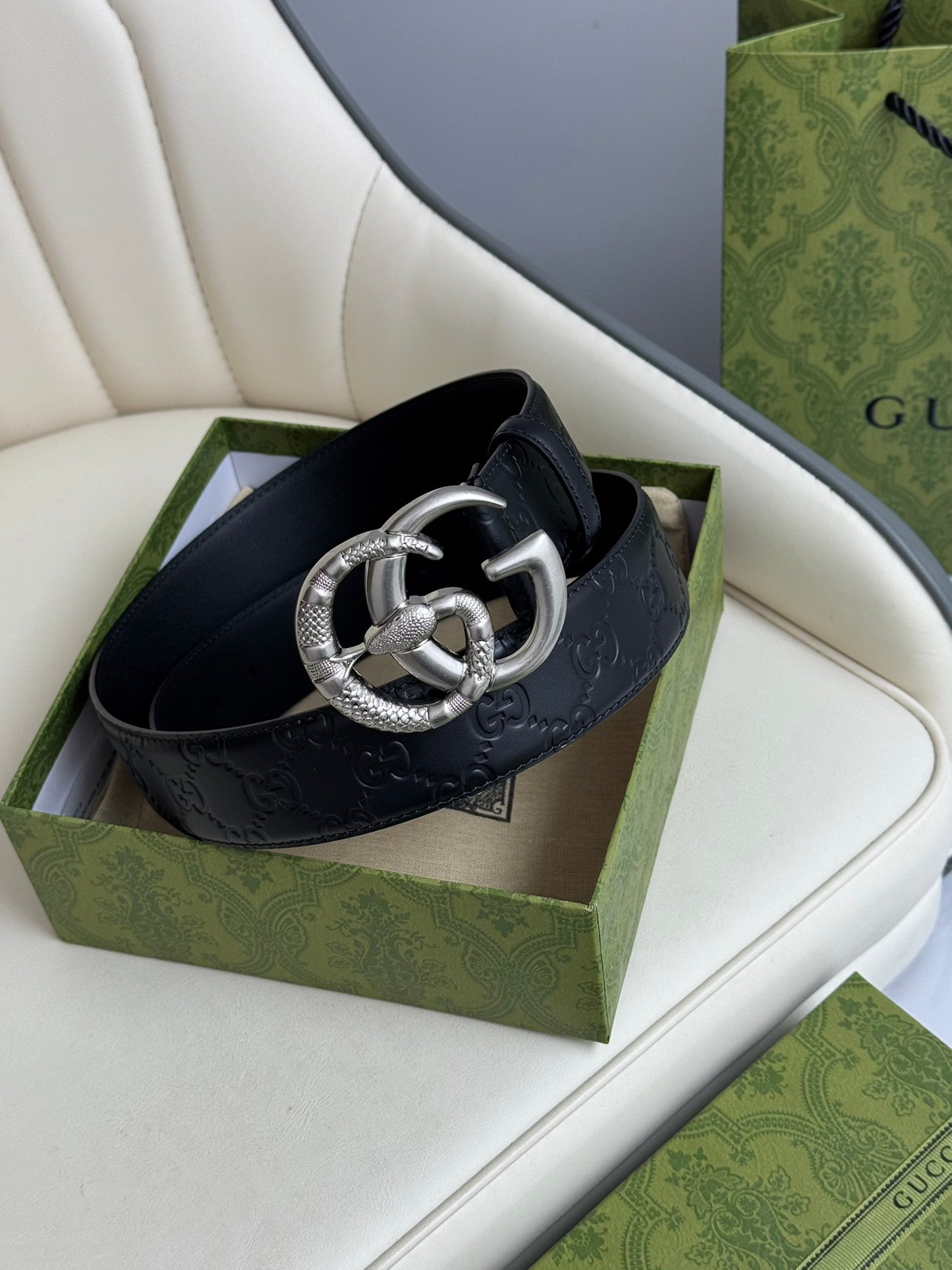 155RB240PDE Stylish  High quality belt With full package