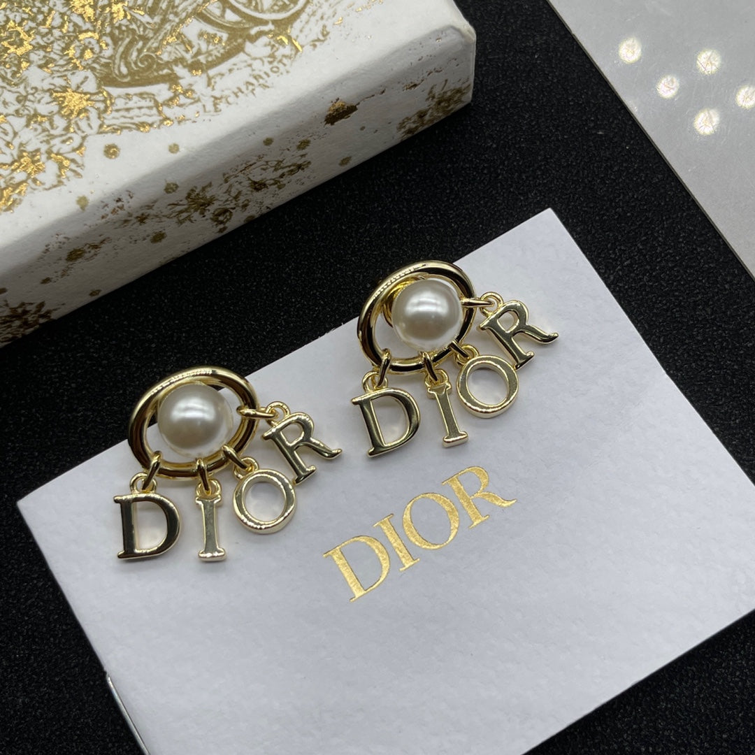 14D379EDE Stylish Earrings