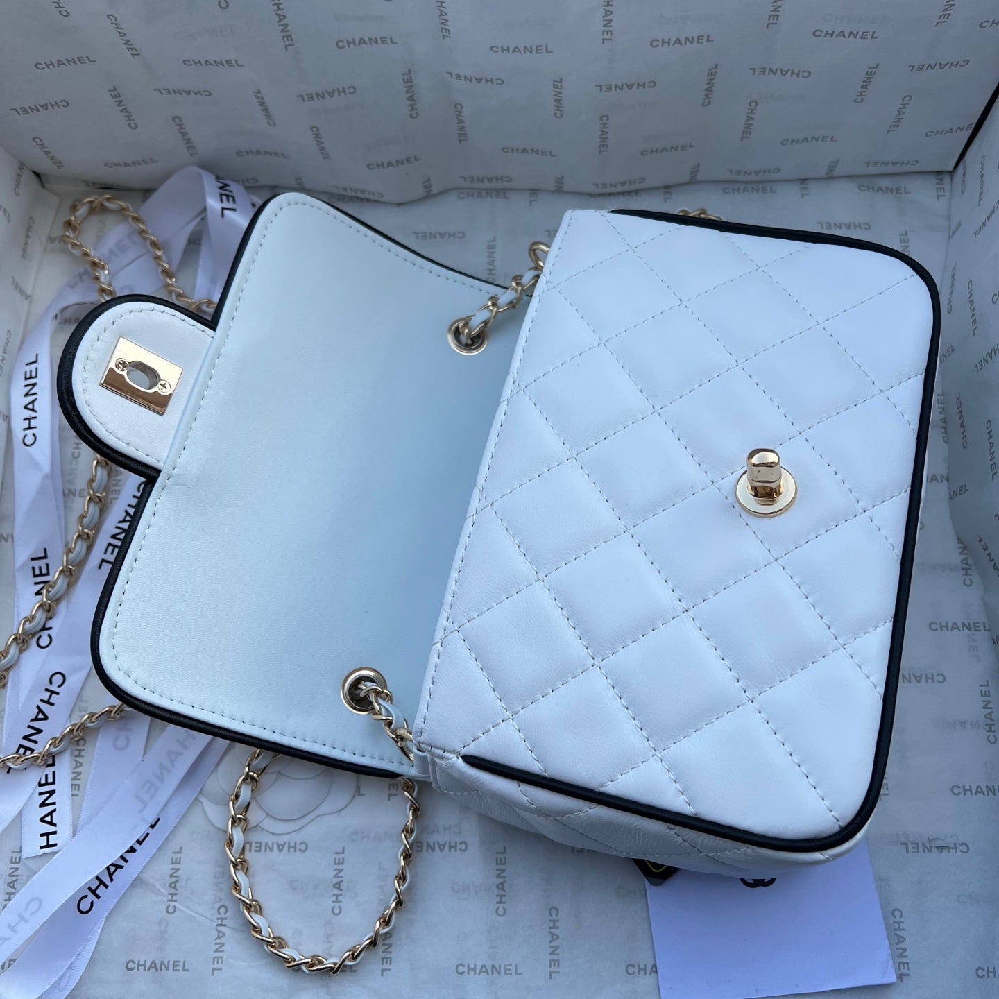 155NC67BDE Stylish leather bag