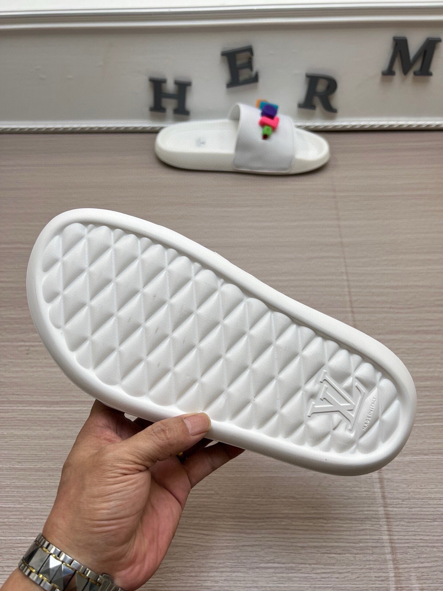 54E23ZDE Stylish Sole thickness 3cm