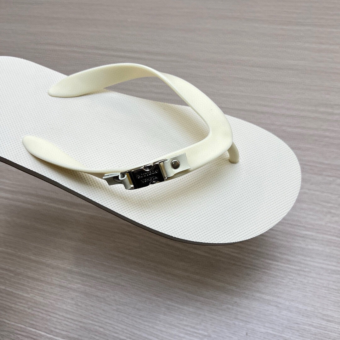 54A162ZDE Stylish slippers