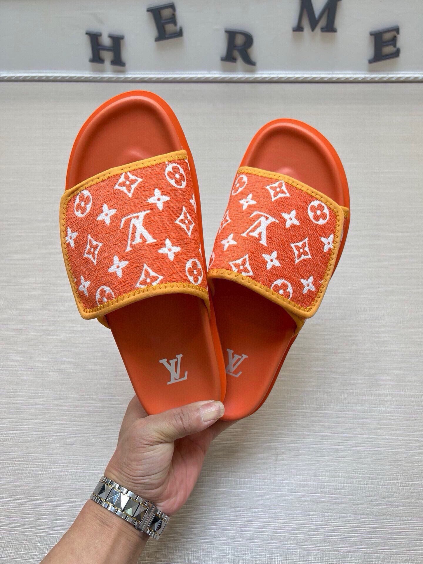 5LE209ZDE Stylish Slippers