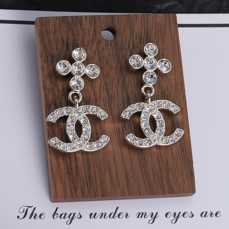 1YC391EDE Stylish Earrings