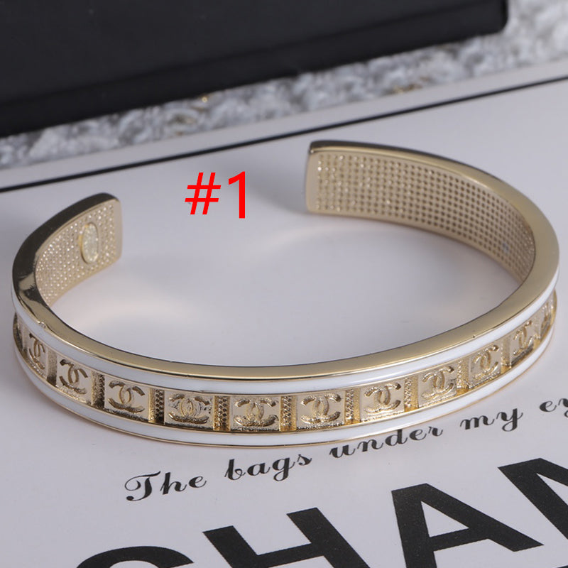 14C315KDE Stylish Bracelets